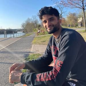 Meet your Posher, Abhi